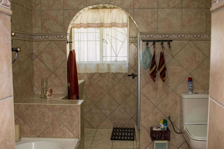 3 Bedroom Property for Sale in Heilbron Free State